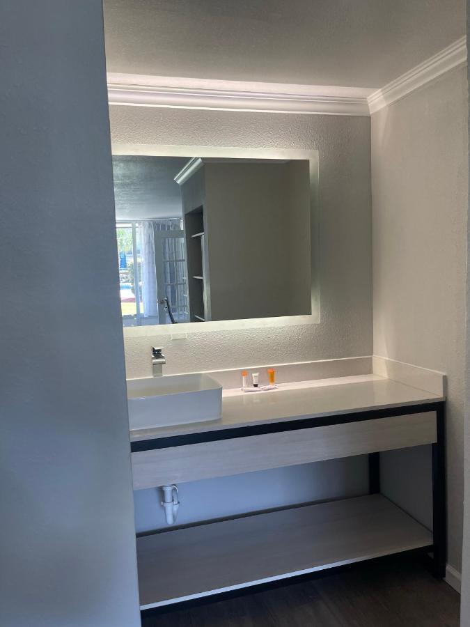 Mainstay Suites Florence Luaran gambar